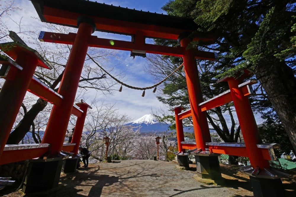 Kham-pha-5-cong-torii-nhat-ban-doc-dao-10